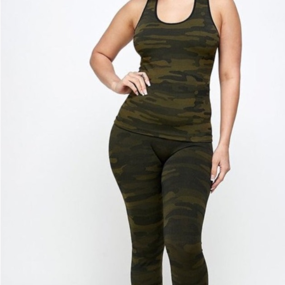 2 Piece Camouflage Set.